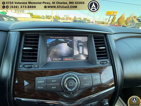 Used 2017 Nissan Armada Platinum w/ Interior Lighting Package image 22
