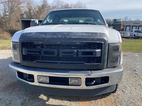 Used 2010 Ford F250 XL image 7