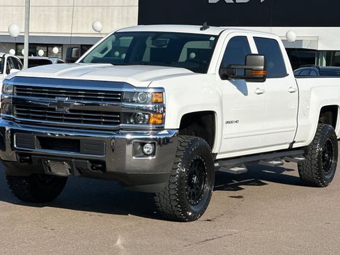 Used 2016 Chevrolet Silverado 2500 LT w/ LT Convenience Package image 8