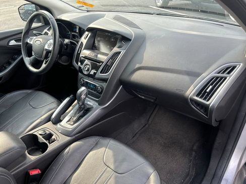 Used 2012 Ford Focus Titanium FWD image 38