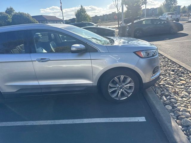 Used 2019 Ford Edge Titanium FWD image 55