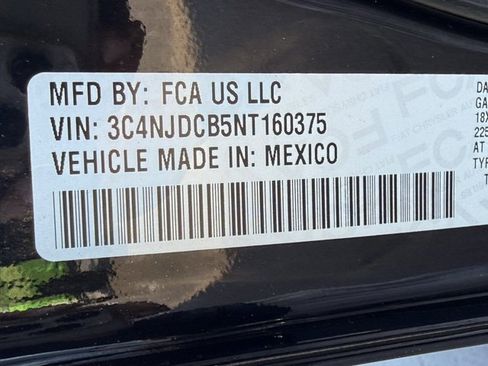 Used 2022 Jeep Compass Limited w/ Sun and Sound Group image 25