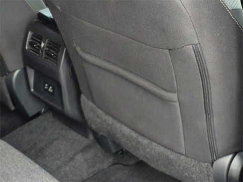 Used 2023 Nissan Rogue SV image 16