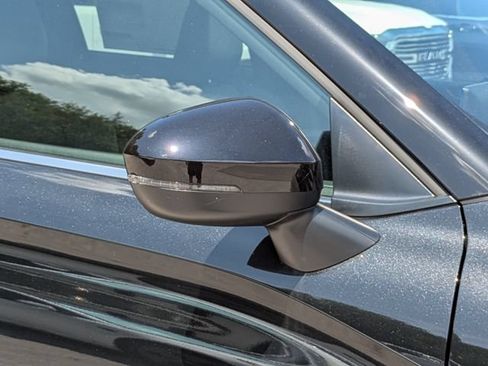 New 2026 Mitsubishi Outlander LE FWD image 12