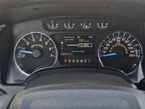 Used 2013 Ford F150 XLT w/ XLT Chrome Pkg image 26