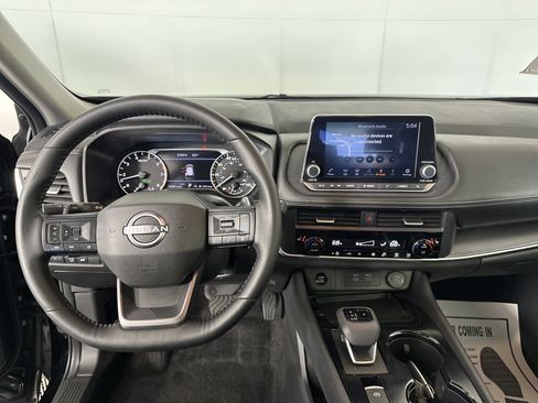 Certified 2025 Nissan Rogue SV w/ SV Premium Package image 3