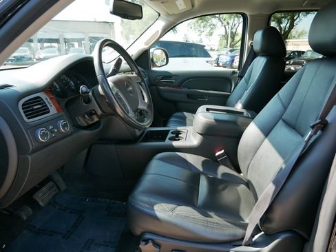 Used 2014 GMC Yukon XL SLT image 12