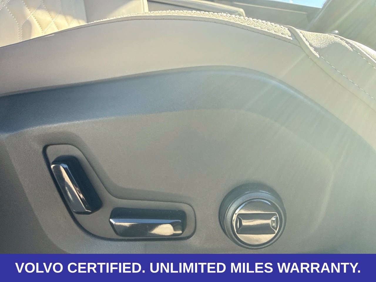 Certified 2026 Volvo XC90 B6 Plus AWD/4WD image 19