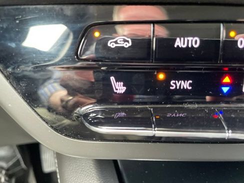 Used 2023 Buick Envision Essence FWD image 21