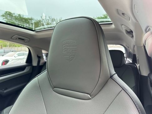 Used 2026 Porsche Cayenne E-Hybrid Coupe AWD/4WD image 24