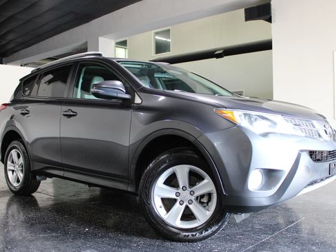 Used 2014 Toyota RAV4 XLE FWD image 37