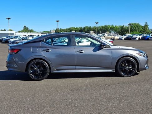 Certified 2023 Nissan Sentra SR FWD image 7