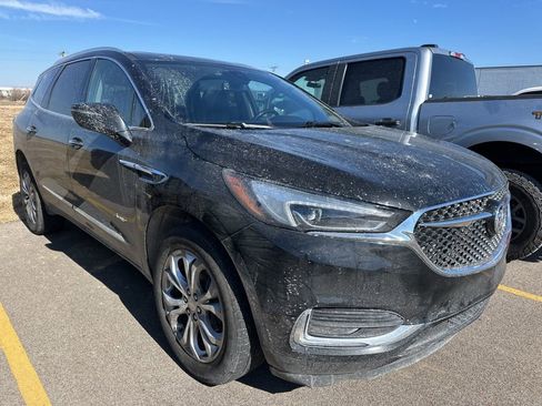 Used 2021 Buick Enclave Avenir w/ Avenir Technology Package image 4