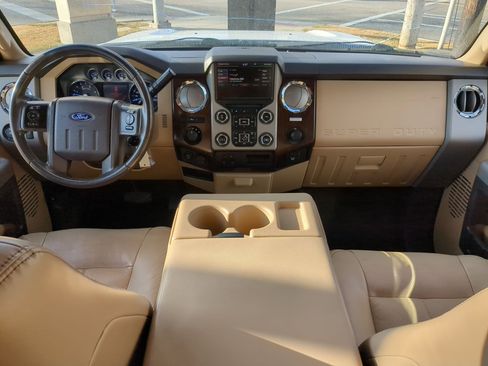 Used 2015 Ford F350 Lariat w/ Lariat Interior Package image 27