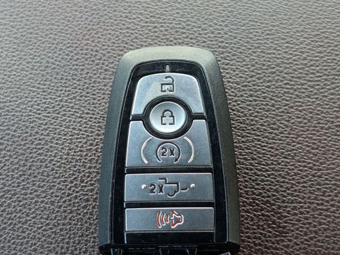 Used 2023 Ford F150 Lariat w/ Equipment Group 502A High image 33