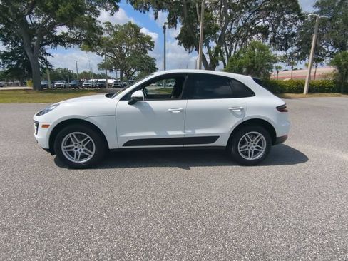 Used 2018 Porsche Macan AWD/4WD image 8