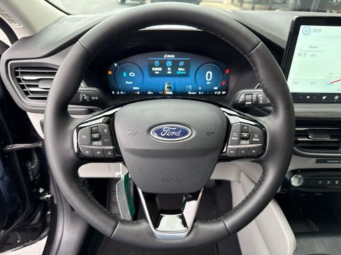 New 2026 Ford Escape Platinum image 10