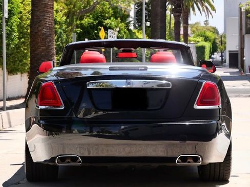 Used 2018 Rolls-Royce Dawn image 7