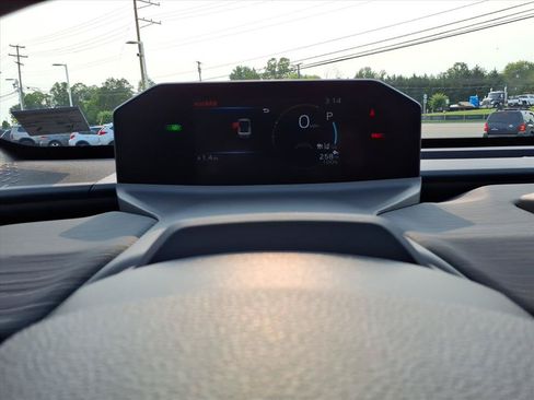 New 2026 Toyota C-HR AWD/4WD image 11