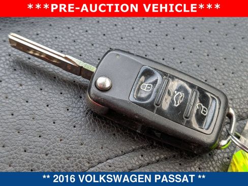 Used 2016 Volkswagen Passat 1.8T R-Line FWD image 30