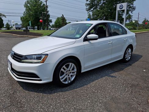 Used 2018 Volkswagen Jetta S w/ Cold Weather Package FWD image 3