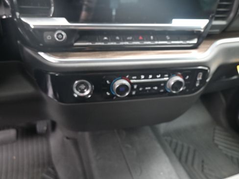 Used 2023 Chevrolet Silverado 1500 LT Trail Boss w/ Protection Package image 14