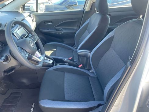 Used 2025 Nissan Versa SV FWD image 24