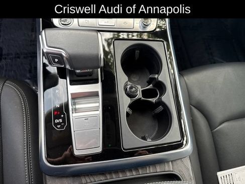 Used 2023 Audi Q8 Prestige AWD/4WD image 23