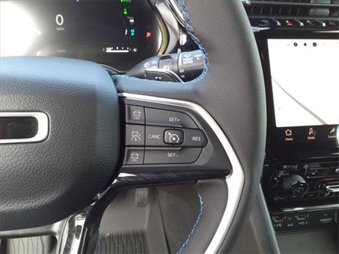 New 2022 Jeep Grand Cherokee Trailhawk w/ Advanced Protech Group II image 29