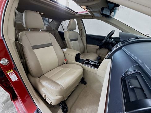 Used 2013 Toyota Camry XLE image 26