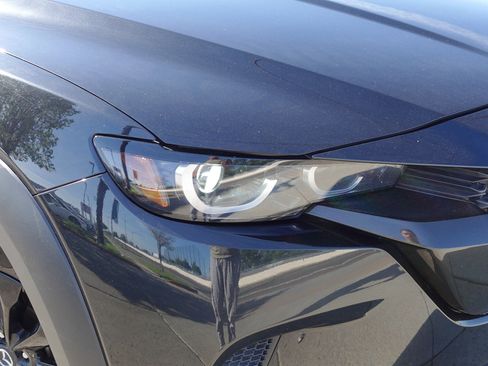 Used 2025 MAZDA CX-50 AWD 2.5 S w/ Preferred Package image 2