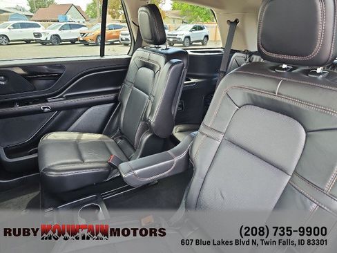 Used 2024 Lincoln Aviator Reserve AWD/4WD image 27
