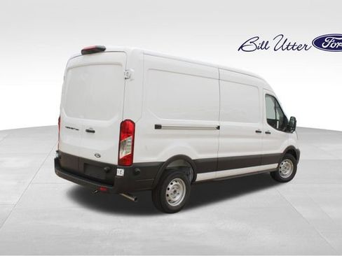 New 2026 Ford Transit 250 148 Medium Roof w/ Load Area Protection Package RWD image 3