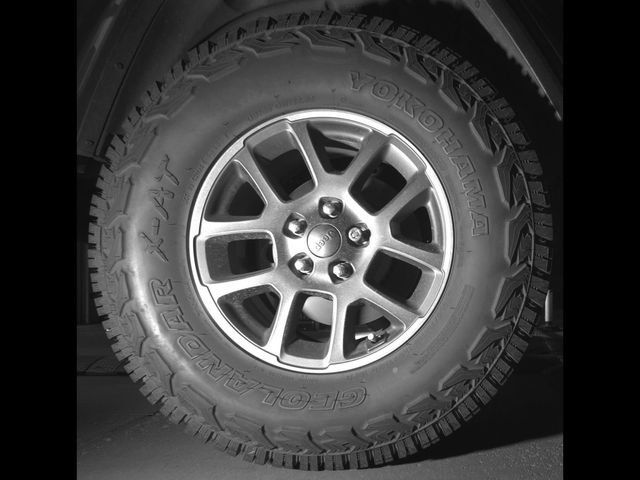 Used 2021 Jeep Gladiator Overland AWD/4WD image 10