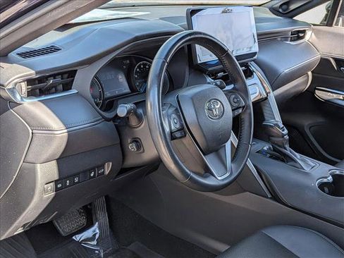 Used 2021 Toyota Venza Limited w/ Advanced Technology Package image 10