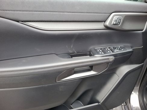 Used 2025 Ford Ranger Raptor image 13