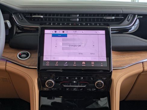 New 2025 Jeep Grand Cherokee Summit image 19