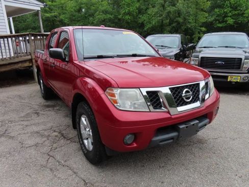 Used 2012 Nissan Frontier SV w/ SV Premium Utility Pkg AWD/4WD image 4