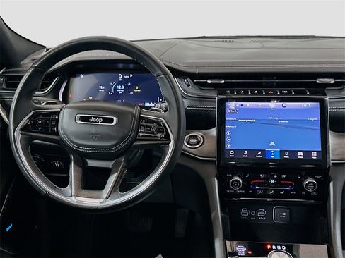 Used 2021 Jeep Grand Cherokee L Overland image 22