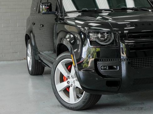 Used 2023 Land Rover Defender 130 X AWD/4WD image 7
