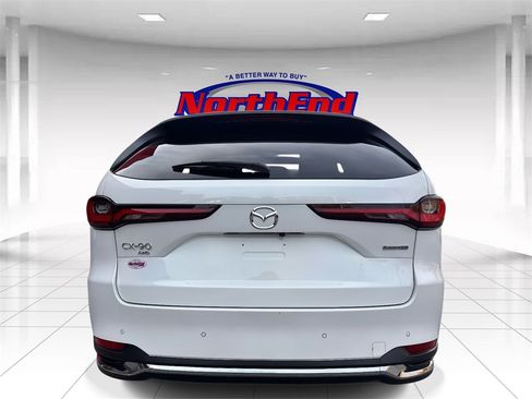 Used 2024 MAZDA CX-90 Plug-In Hybrid w/ Premium Pkg image 4