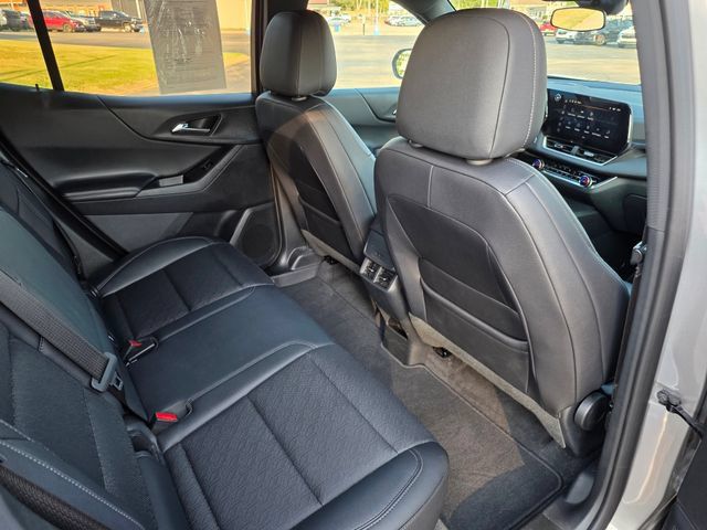 Used 2026 Chevrolet Equinox LT w/ Convenience Package II FWD image 39