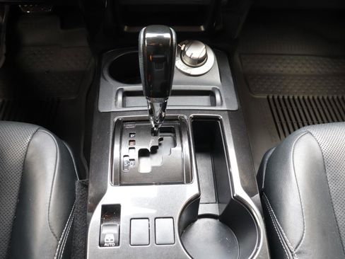 Used 2020 Toyota 4Runner Nightshade image 59