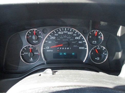 Used 2018 Chevrolet Express 3500 LT w/ LT Preferred Equipment Group RWD image 12