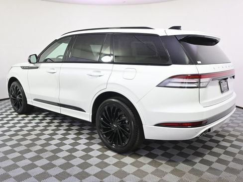 New 2026 Lincoln Aviator Reserve AWD/4WD image 3