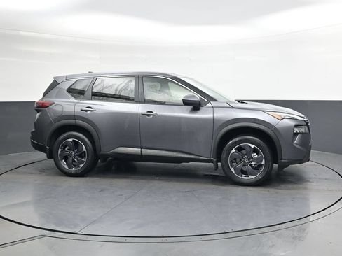 Certified 2026 Nissan Rogue SV w/ Cold Weather Package FWD image 4