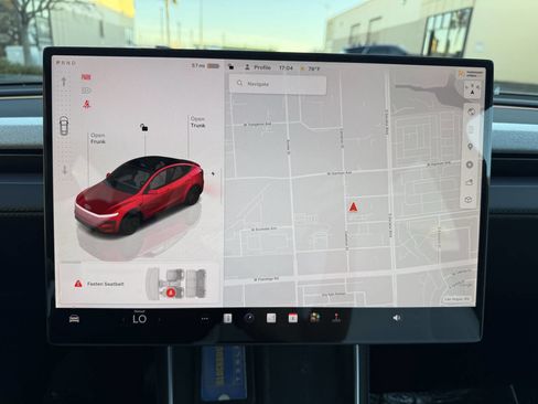 Used 2026 Tesla Model Y Long Range image 11