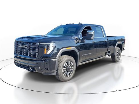 New 2025 GMC Sierra 3500 Denali Ultimate image 2