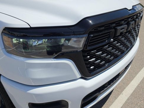 New 2026 RAM 1500 Express AWD/4WD image 9