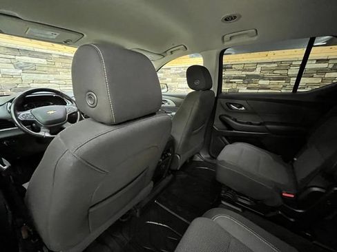 Used 2020 Chevrolet Traverse LT w/ Driver Confidence II Package AWD/4WD image 30